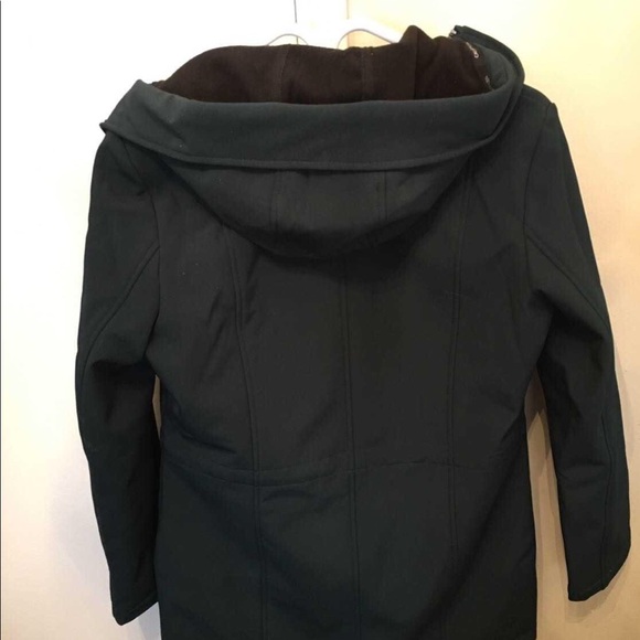 Calvin Klein - Picture 2 of 4